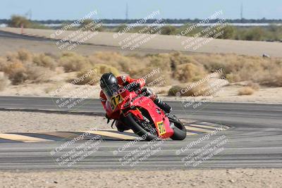 media/Nov-16-2025-Race Pace (Sun) [[8c5fa54630]]/Verified Riders/9-Turn 16 (150pm)/